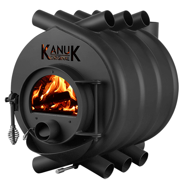 Warmluftofen Kanuk Original mit Konvektionsrohren, Sichtfenster mit brennendem Feuer und Kanuk Logo.