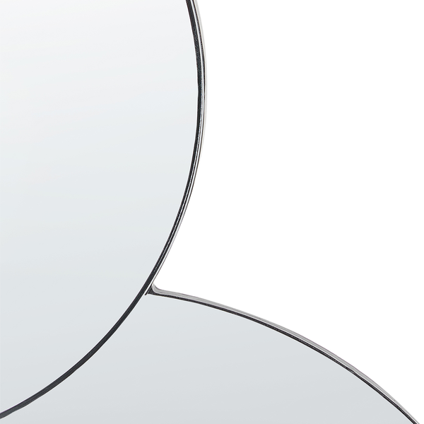 Detailansicht eines runden Spiegels