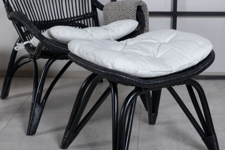 Ella Loungestuhl schwarz. 66 X 131 X 95 cm