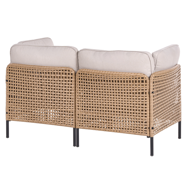 Gartensofa mit Rattanoptik und hellen Polstern von hinten
