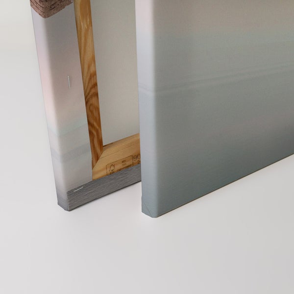 Detailansicht zweier Leinwandbilder mit Holzkeilrahmen