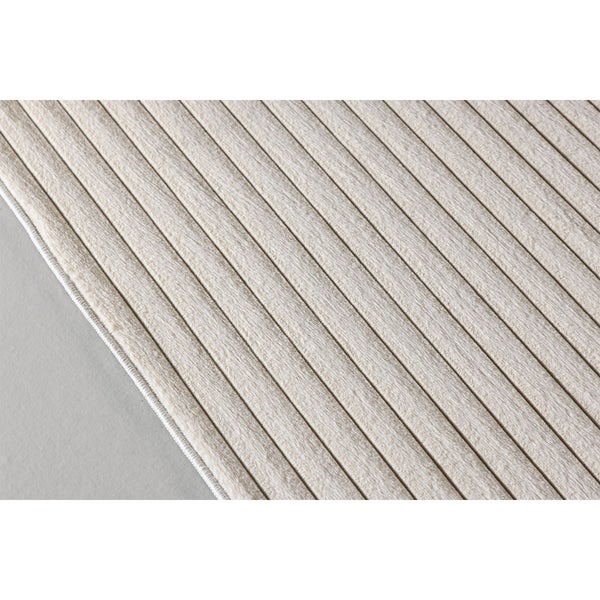Miller Teppich 200x290 cm offwhite. 200 X 290 X 2 cm