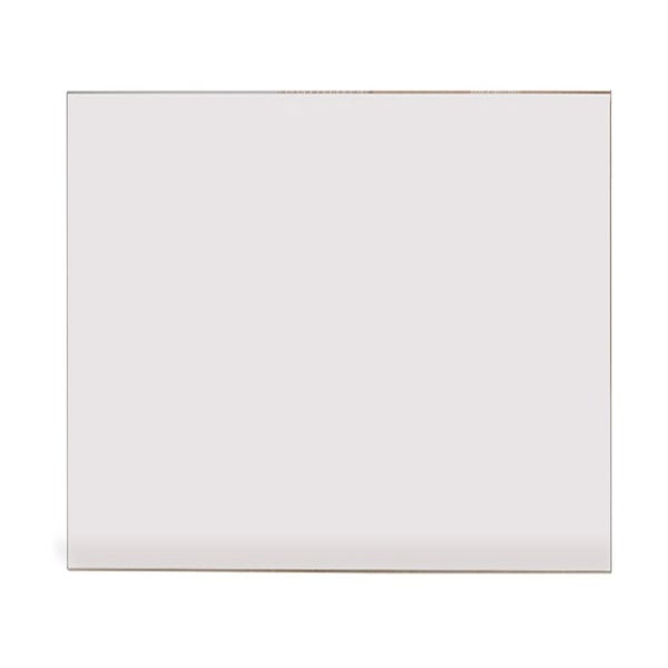 Quadratischer Wandspiegel ohne Rahmen.