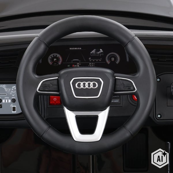 Elektro Kinderfahrzeug Audi Q7 mit beleuchteten Rückleuchten und Kunststoffrädern