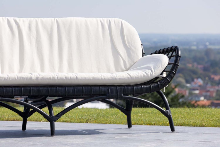 Moana Gartensofa mit Gartenkissen 2 Pers. schwarz. 180 X 67 X 75 cm
