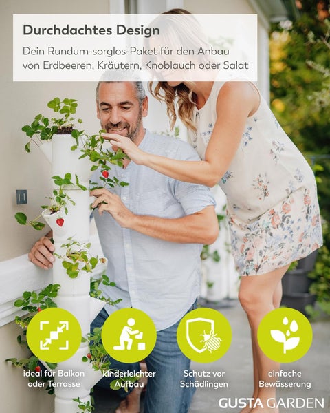 Ein Paar erntet Erdbeeren von einem weißen vertikalen Pflanzturm auf einem hellen Balkon. Einfache Montage und Bewässerung. Gusta Garden Logo.
