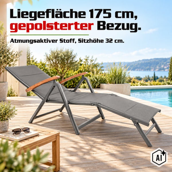 Gartenliege mit 175 Zentimeter Liegefläche, gepolstertem, atmungsaktivem Bezug und 32 Zentimeter Sitzhöhe auf einer Holzterrasse am Pool.