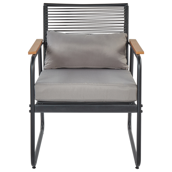 Gartenstuhl mit Metallgestell, Armlehnen aus Holz und grauen Kissen