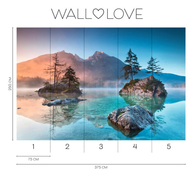 Wall Love Fototapete mit Bergsee-Motiv und Größenangaben.