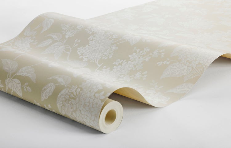 Tapetenrolle mit Blumenmuster