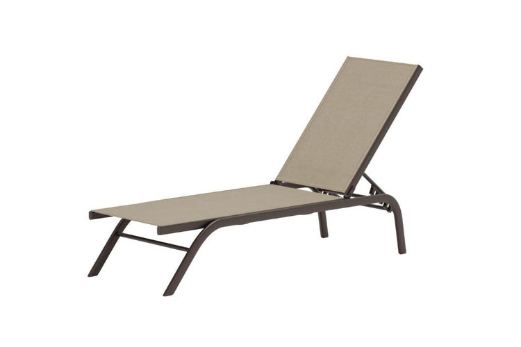 Sonnenliege aus Metall und Textil