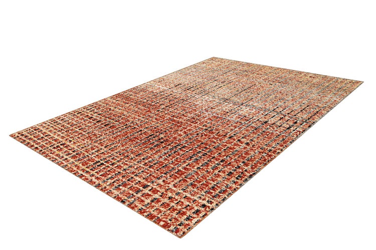 Rechteckiger Teppich mit abstraktem Karomuster in Rot- und Orangetönen.