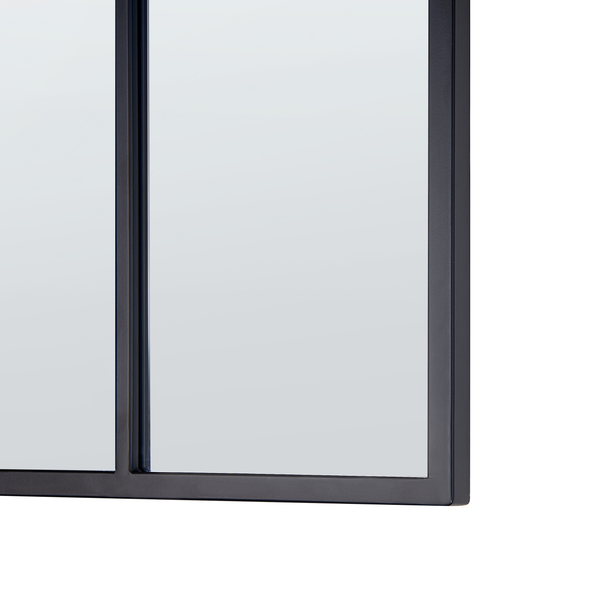 Detailansicht einer Duschkabine mit Rahmen