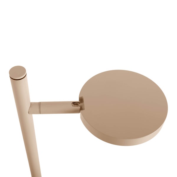 Detailaufnahme einer Stehlampe mit rundem Lampenschirm