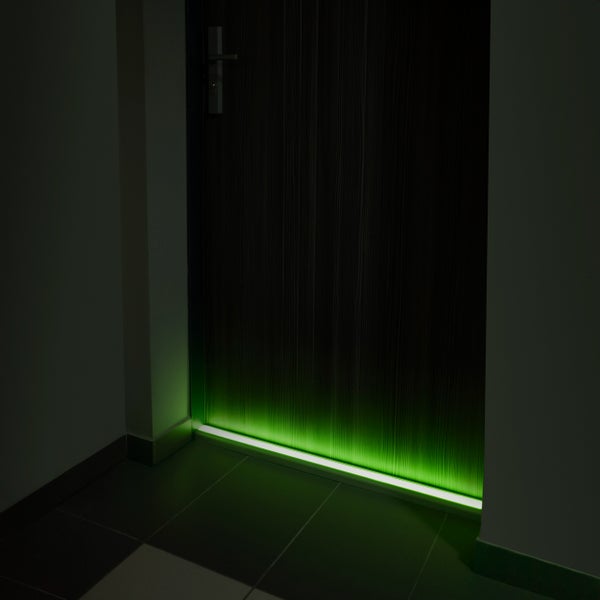 Zimmertür mit integrierter LED-Beleuchtung