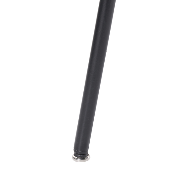 Detailansicht eines schwarzen Stuhlbeins mit Metallfuß