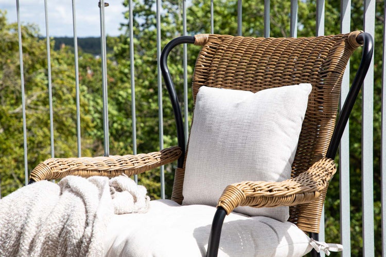 Loreto Sessel mit Gartenkissen mit Hocker schwarz. 86 X 88 X 99 cm