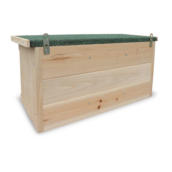 Fledermauskasten aus Holz mit Dachpappe