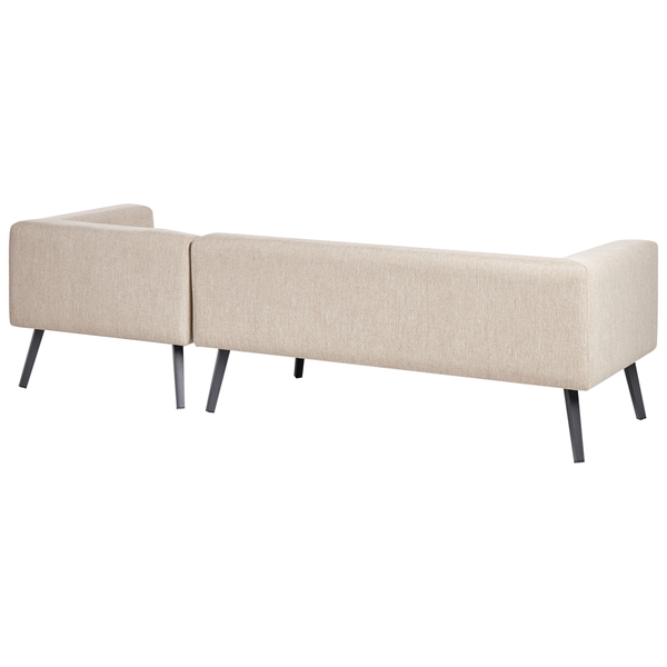 Stoffbezogenes Ecksofa mit schwarzen Füßen