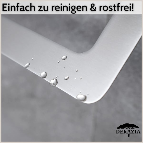 Rostfreie und pflegeleichte Oberfläche aus Metall mit Wassertropfen für Dekazia Badzubehör.