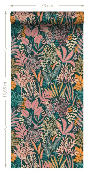 Nahaufnahme von Kiefernnadeln und kleinem Zapfen