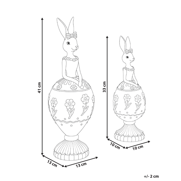 Abmessungen von zwei Osterhasen-Dekofiguren in Ei-Form. Groß: 41 mal 13 Zentimeter. Klein: 33 mal 10 Zentimeter. Toleranz plus minus 2 Zentimeter.