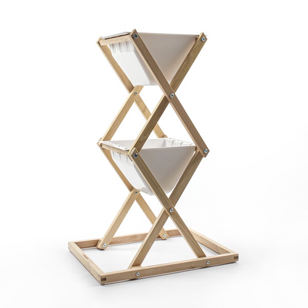 Vertikaler Pflanzenständer aus Holz mit zwei weißen Kunststoffeinsätzen in moderner X-Form.