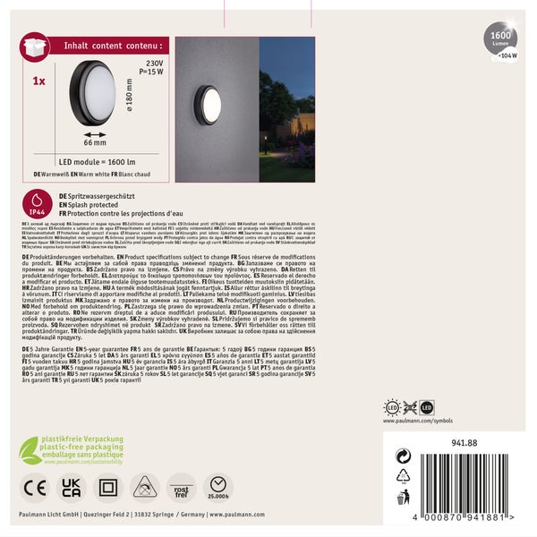 Moderne Pendelleuchte Mailo mit filigraner Optik über einem Esstisch mit separaten Lichtaustritten und Steuerung per Näherungssensor.