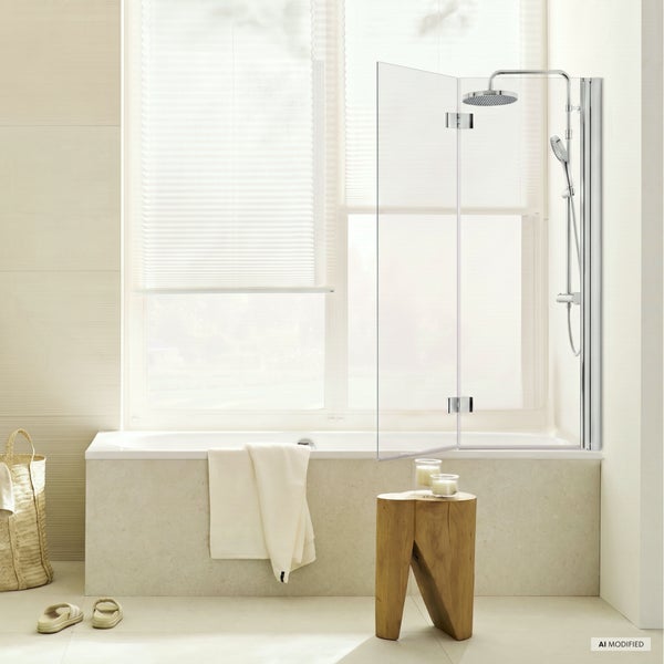 Moderne Badewannen-Duschabtrennung mit Klapp-Funktion und integriertem Duschsystem in einem hellen, elegant eingerichteten Badezimmer.