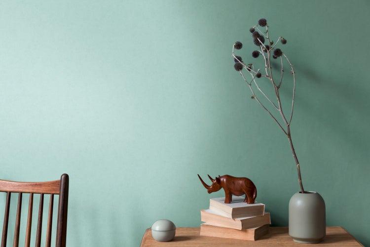 Dekokissen mit geometrischem Muster