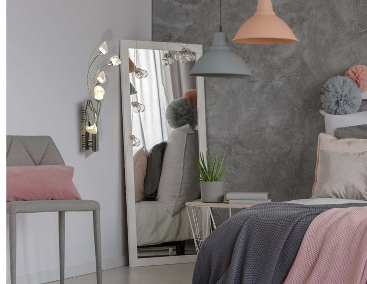 Stehleuchte mit Lampenschirm