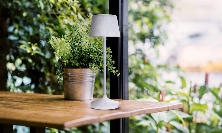 LED Leuchte EMMI für Außen und Innen, Tischlampe aus Metall und Kunststoff, mit fest verbauten LEDs, LED Tischlampe für Balkon, Terrasse, Garten, Wohnzimmer, Wintergarten, ca. 38 cm hoch