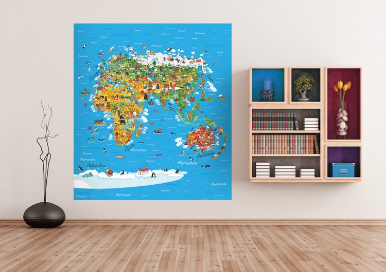 Illustrierte Weltkarte als Wandbild im Zimmer