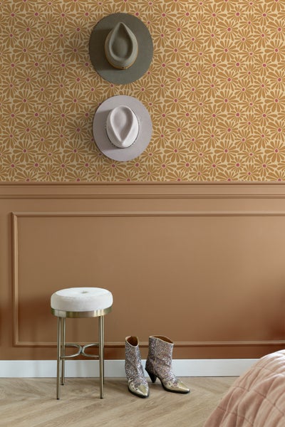 ESTAhome Tapete Gänseblümchen Ockergelb und Rosa - 50 x 900 cm - 131152