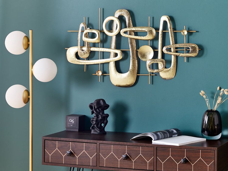 Abmessungen einer Wanddekoration: 90 cm breit und 50 cm hoch