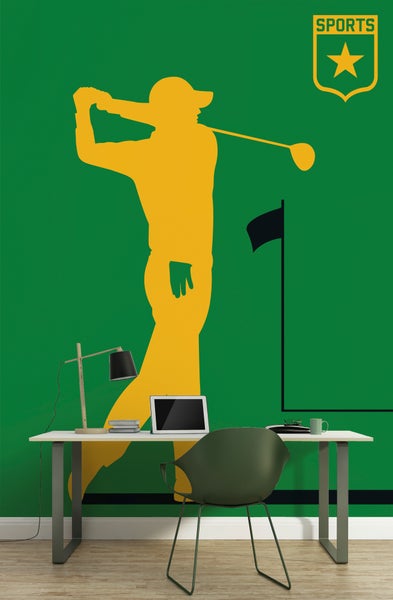 Fototapete mit Silhouette eines Golfspielers, einer Golf-Flagge und einem Sport-Logo in einem Arbeitszimmer mit Schreibtisch und Stuhl.