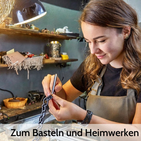Kettenglied mit Maßangaben: Drahtstärke 2,8 Millimeter, Innenbreite 9 Millimeter und Außenbreite 14 Millimeter.