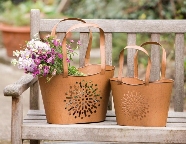 Dekoleidenschaft 2x Deko Tasche aus Metall in Rost Optik, Windlicht, Vase, Kerzenständer, Tischdeko, Gartendeko für Drinnen & Draußen