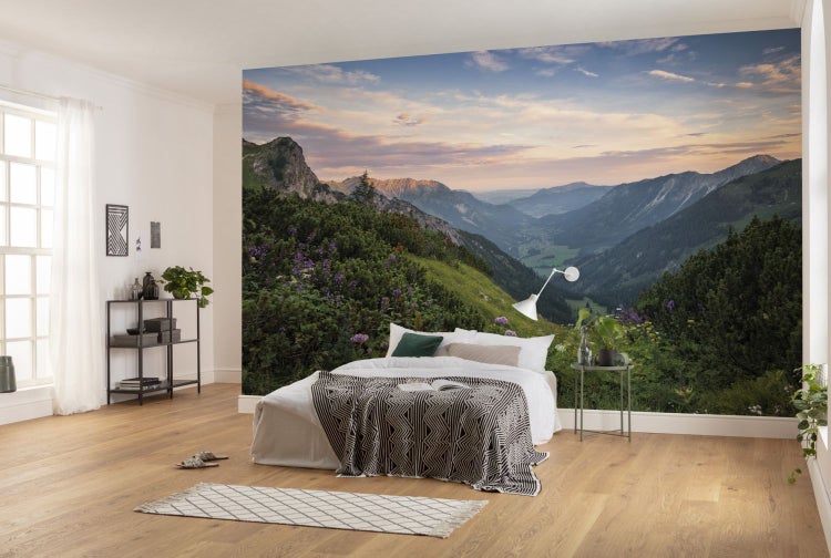 Schlafzimmer mit Fototapete Berglandschaft