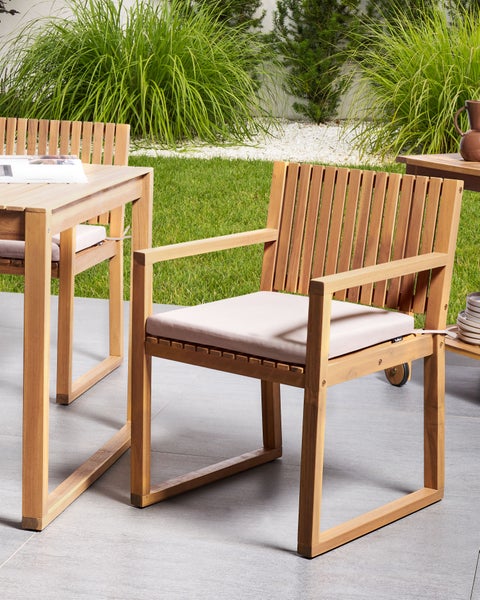 Set mit 2 Stühlen und Sitzkissen SASSARI PREMIUM zertifiziertes Akazienholz Taupe