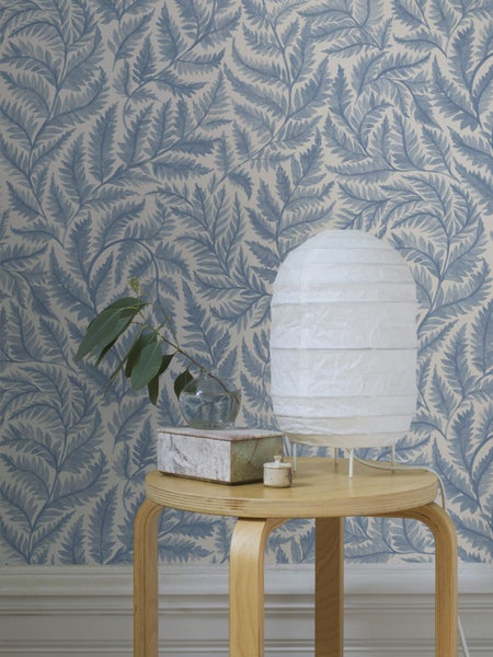 Metallfass und Fassroller für den Transport