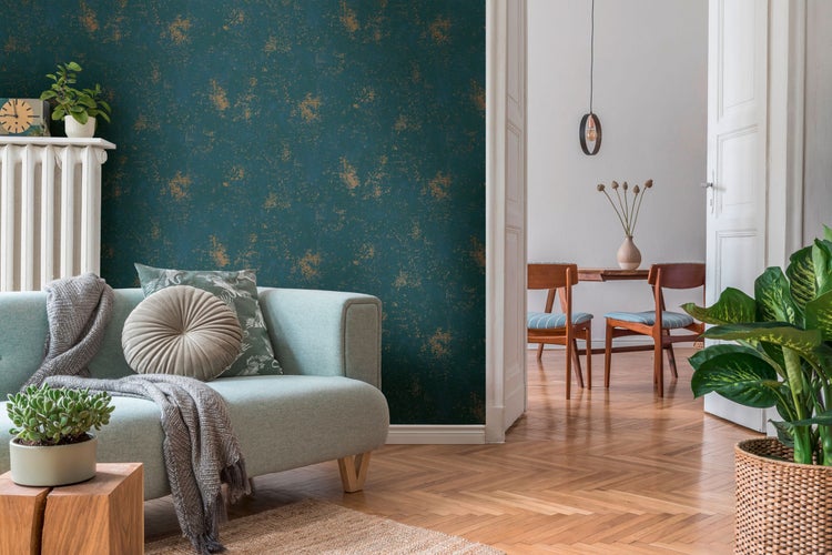 Zweiflammige Pendelleuchte mit Glasschirmen und Kettenaufhängung