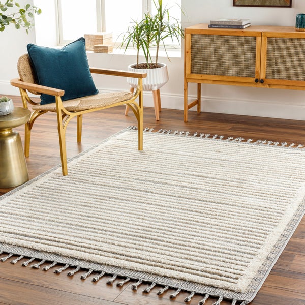 Stuhl mit Sitzschale und Metallgestell