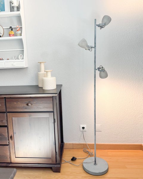 Stehlampe MISTAGO verstellbar Beton Grau
