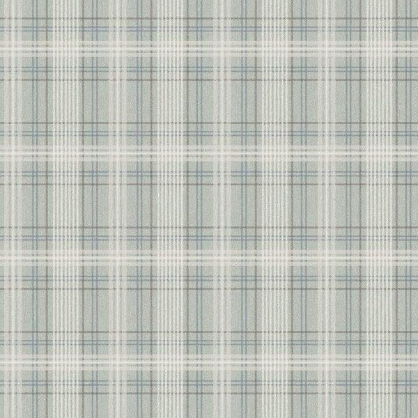 Schlafzimmer mit karierter Tapete, geöffneter Tür und Bett