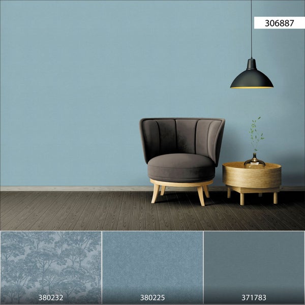 Gartentischgruppe mit zwei Stühlen und einem quadratischen Tisch