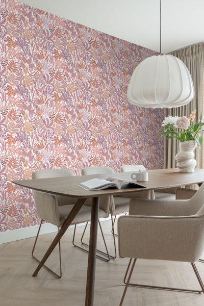 ESTAhome Tapete tropische Blätter und Blüten Orange und Lila - 50 x 900 cm - 131667