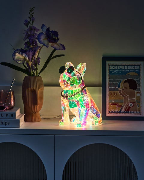 Dekorative Hunde-Figur mit Sonnenbrille und Kette