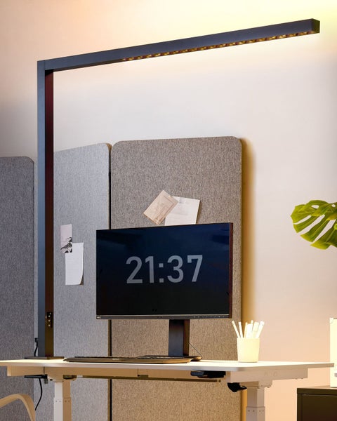 LED Schreibtischlampe klemmbar OCTANT mit Bewegungsmelder Metall Schwarz