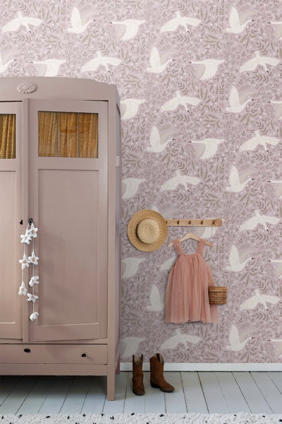 ESTAhome Tapete Schwäne Violett - 53 cm x 10.05 m - 130959